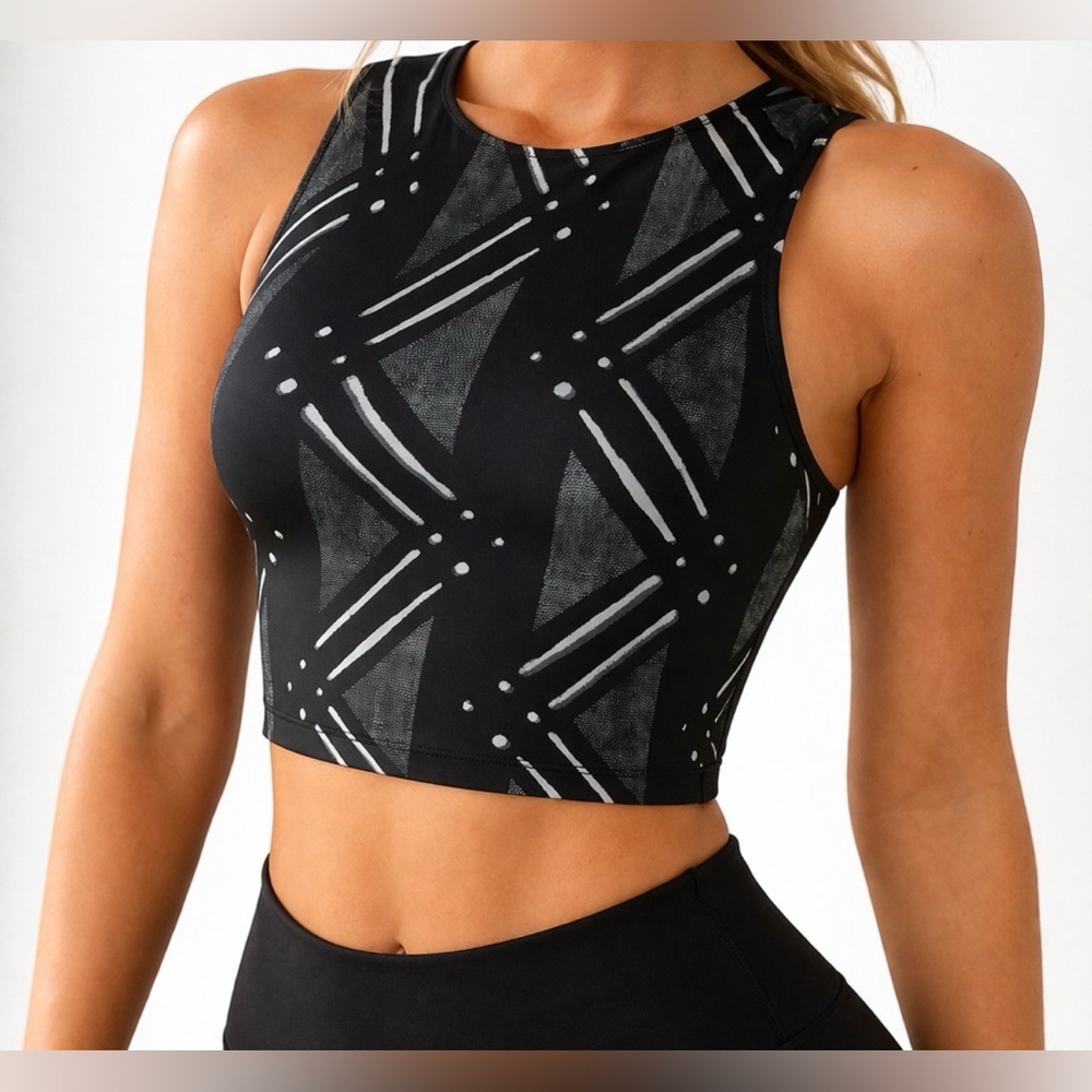 Nike Cropped Workout Tank Zig Zag Print Criss Cross Back Size L